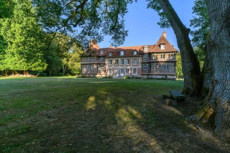 Le Breuil en Auge - Guided tour of the Château distillery - Who Is This Tour Best For?