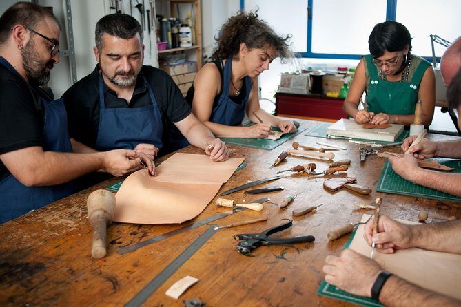 Leathercraft Workshop in the Rastro of Madrid - What Real Participants Say