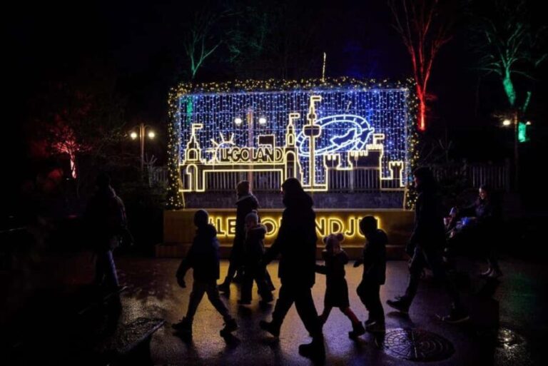 LEGOLAND® Billund: Magical Christmas 1 or 2 days ticket - The Decor and Atmosphere: A Christmas Wonderland