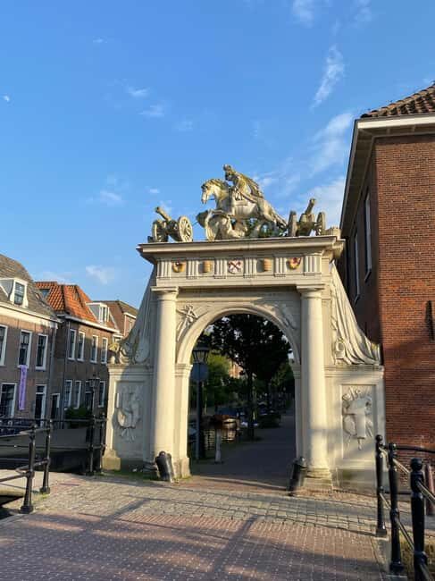 Leiden: Historical and Fun City Tour in German, English, or Dutch - Practical Details and Why It Matters