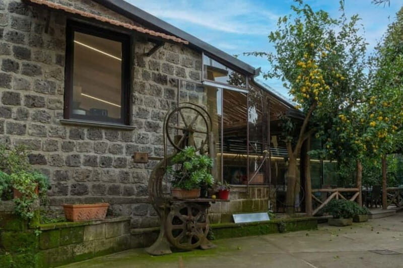 Lemò Restaurant - The Setting: Peaceful, Scenic, and Inviting