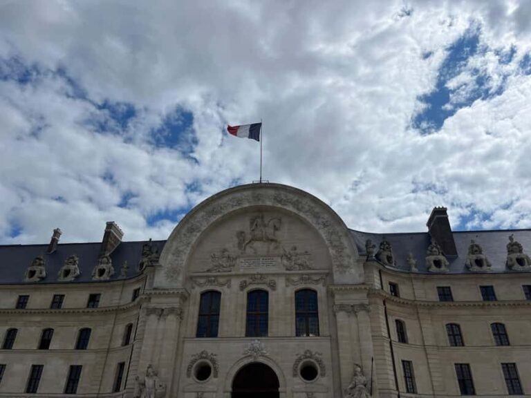 Les Invalides: Museum Ticket Entry & 4h Private Guided Tour - What’s Included in the Tour?