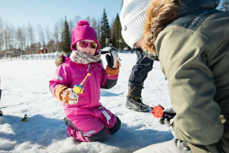 Levi: Arctic Ice-Fishing Experience - The Campfire and Cooking Experience