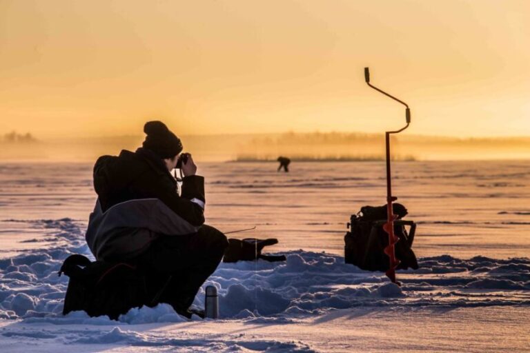 Levi: Ice Fishing on a Frozen Lake - What Is the Ice Fishing Experience Like?