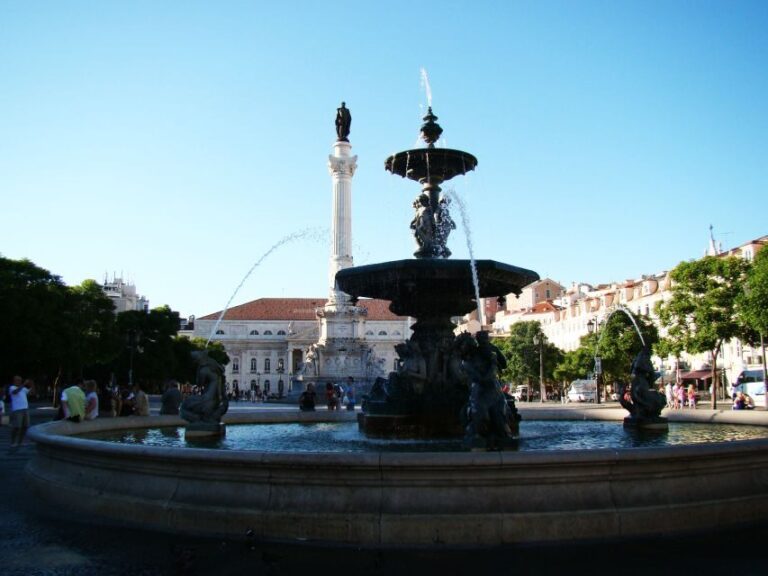 Lisbon: City Walking Tour with Local Guide - Who Should Consider This Tour?