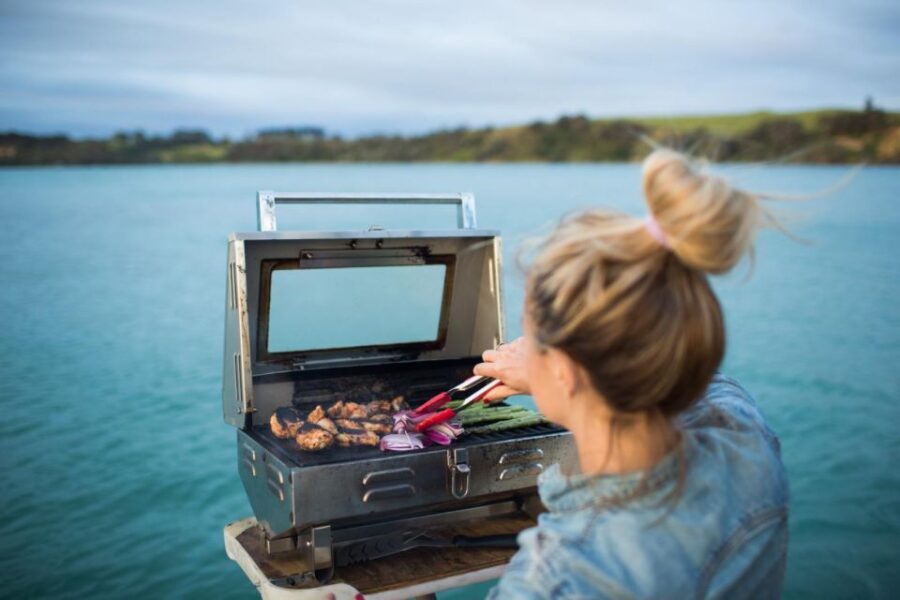 Lisbon: Cruise to the Beach with BBQ, Open Bar and Music - The Practical Details