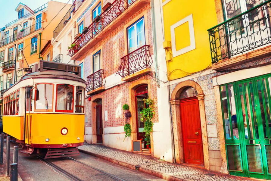 Lisbon: Guided E-Bike Tour with Food and Drink Tastings - Practical Details and Tips