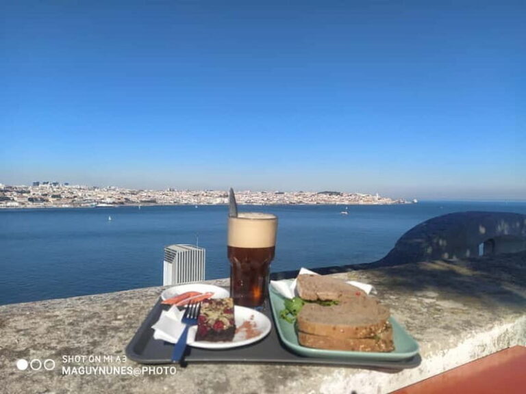 Lisbon in French, the French-speaking tuktuk. - Detailed Look at the Tour Itinerary