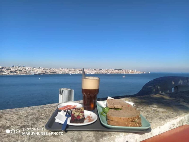 Lisbon in French, the French-speaking tuktuk. - Detailed Look at the Tour Itinerary