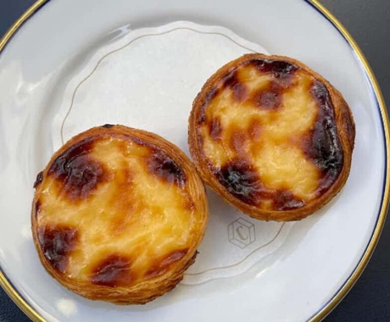 Lisbon: Learn Portuguese While Tasting Guided Walking Tour - Who Should Consider This Tour?