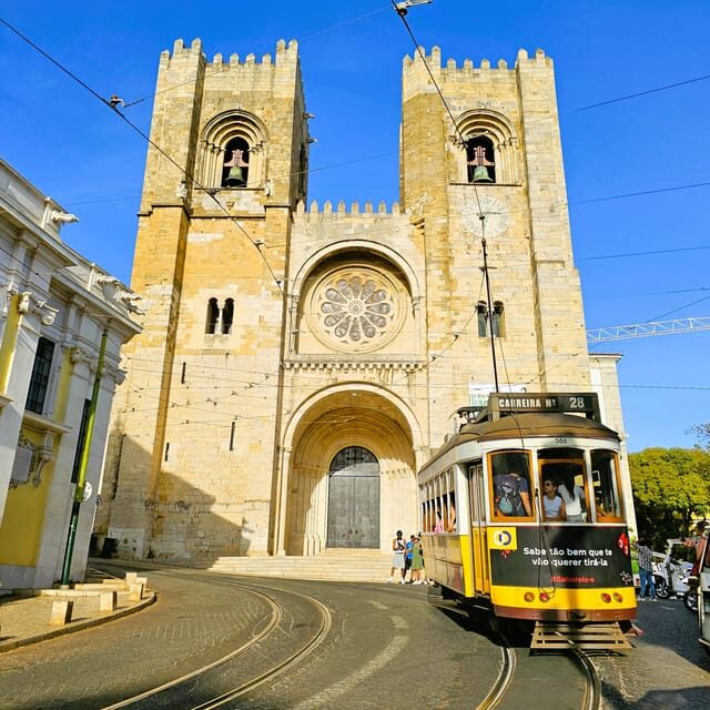 Lisbon: Oldtown and alfama 90 min by tuktuk - The Value of This Experience