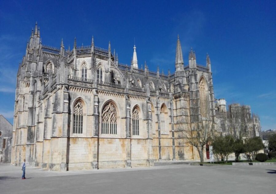 Lisbon: Private Guided Tour of Tomar, Batalha, and Alcobaça - The Practical Side: What to Expect