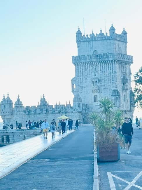 Lisbon: Private Sightseeing Full City Tour by Tuk-Tuk - Breakdown of the Itinerary