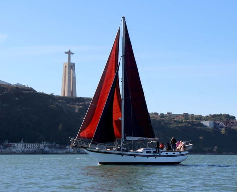 Lisbon: Private tour on a Vintage Sailboat - The Itinerary and Highlights