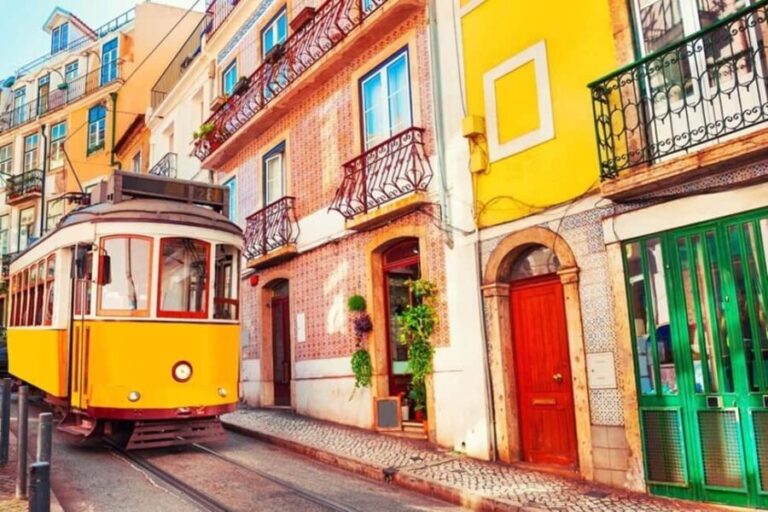 Lisbon: Private Tuk-Tuk Tour of Old Town & Scenic Viewpoints - The Value of the Tour