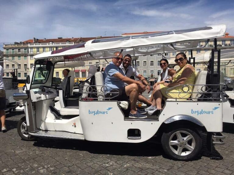 Lisbon: Private Tuk-Tuk Tour with Vegan Meal - Breakdown of the Itinerary