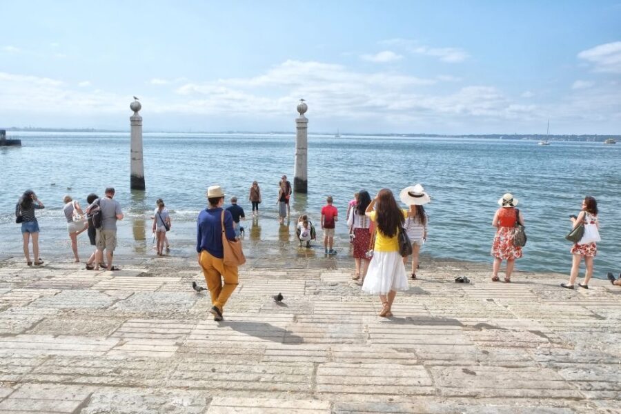 Lisbon: See Lisbon Like a Local on a Private Walking Tour - What’s Included and What to Expect