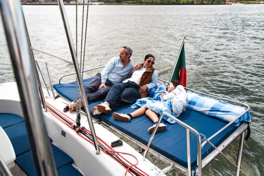 Lisbon: Sightseeng & Sunset Sailing Boat with a Local Guide - In-Depth Experience Breakdown