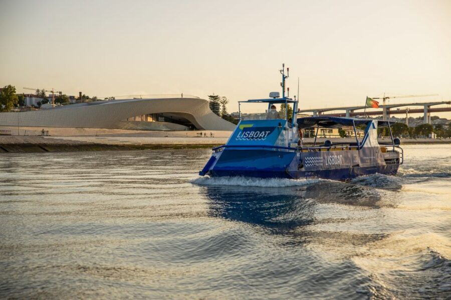 Lisbon: Sunset Cruise with Live DJ and Drinks - A Closer Look at the Itinerary