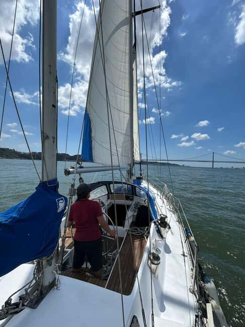 Lisbon: Tagus River Sailing Tour with Snacks and Drinks - The Value of this Experience