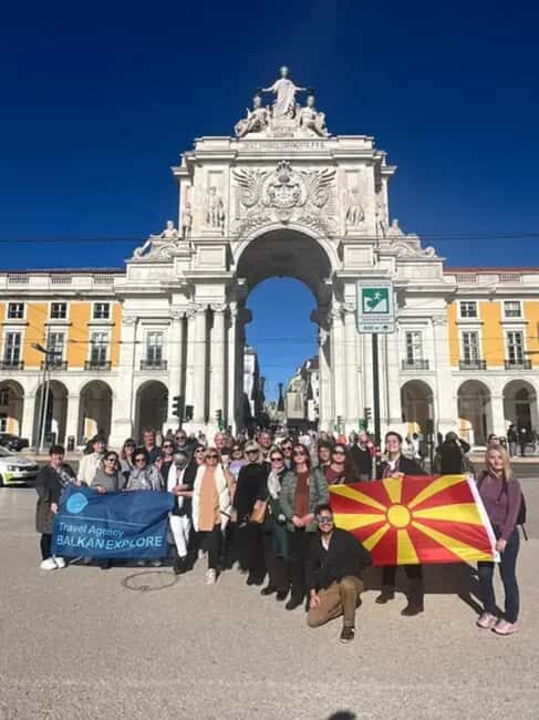 Lisbon Through the Eyes of a Local - Food and Walking Tour - What the Reviews Say