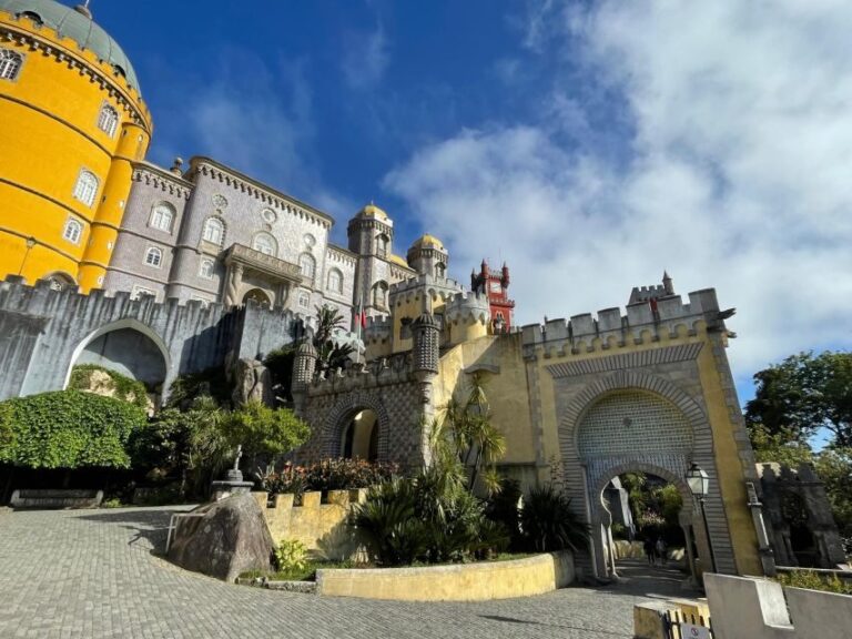 Lisbon: Tour to Sintra, Cabo da Roca and Cascais - Who is this tour best for?