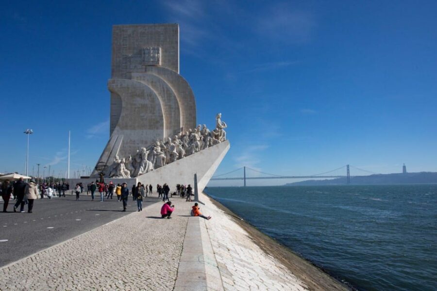 lisbon tuktuk tour 2 hours - Navigating the Itinerary