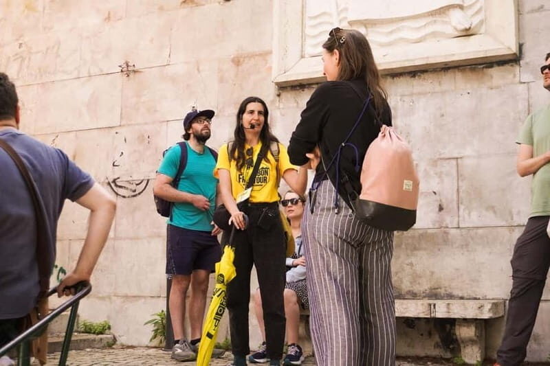 Lisbon Walking Tour: Historic Strolls of the Old Town - Why the Guides Make or Break the Experience