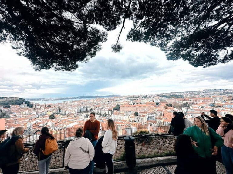Lisbon with Tukxi: Historical Secrets by Tuk-Tuk - The Experience: Sightseeing and Stories