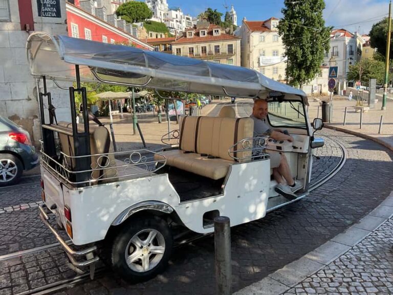 Lisbon:2-hour sightseeing TukTuk Tour with free Pickup - What to Expect During the Tour