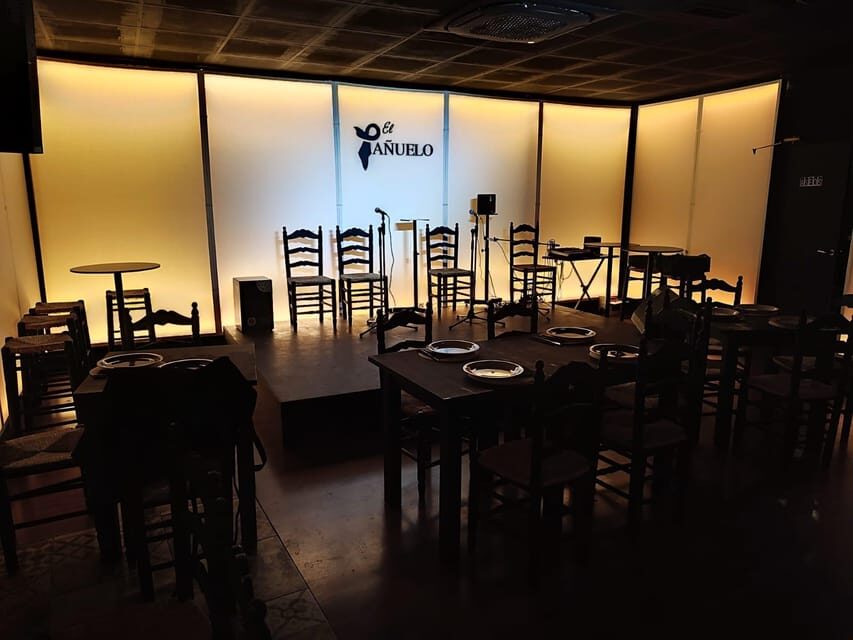 Live flamenco + tasting - What to Expect from the Flamenco & Tasting Tour