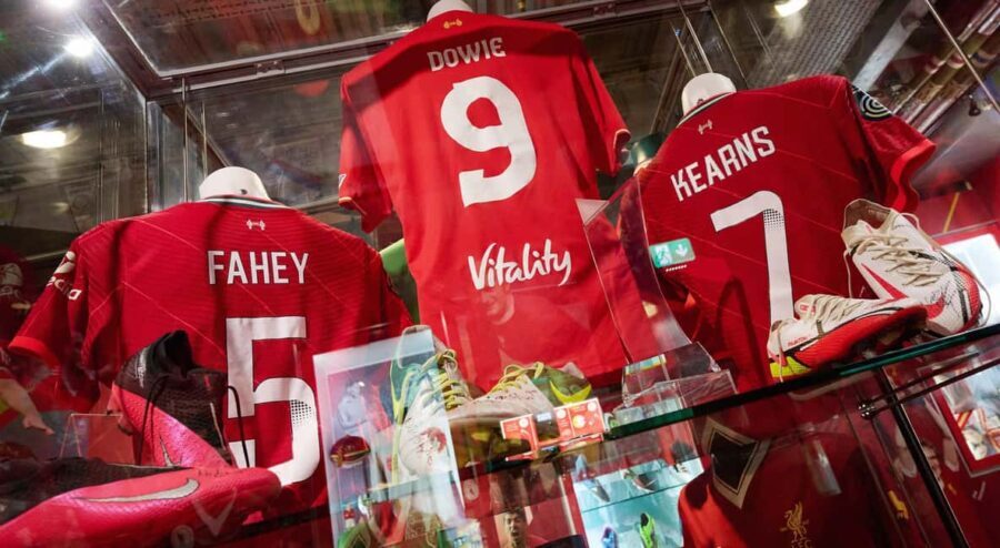 Liverpool: The Anfield Experience Tour with Food and Drinks - Behind-the-Scenes Access That Feels Special