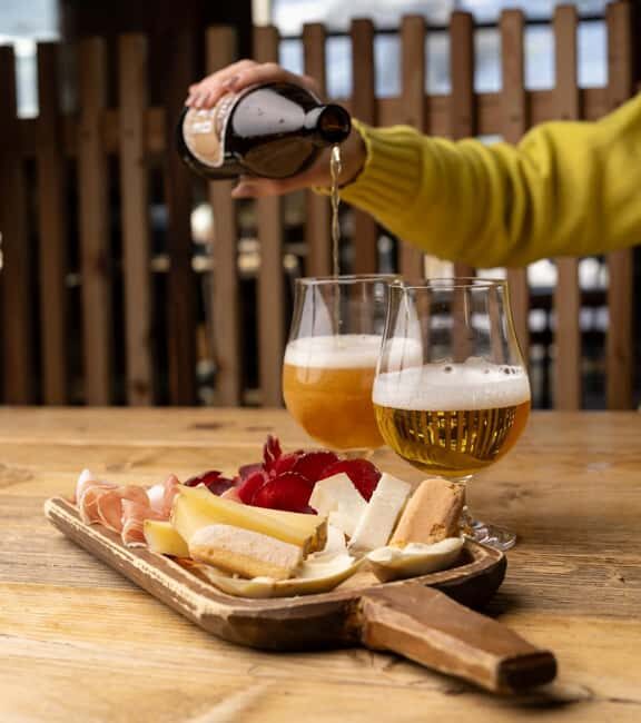 Livigno: Brewery Tour with Beer Tasting and Snacks - Venue and Atmosphere