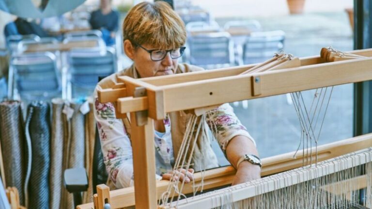 Ljubljana: Interactive Workshop with Experienced Weaver - The Value of the Workshop