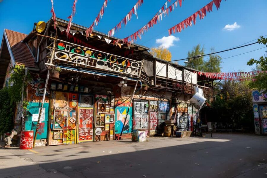 Ljubljana: Street Art and Alternative Culture Bike Tour - Key Points