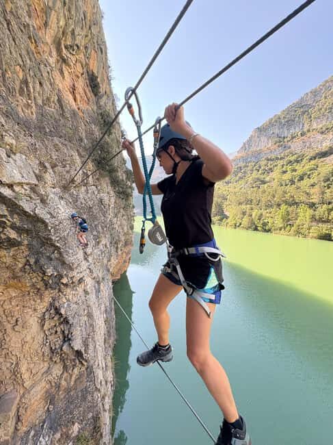 Lleida Pyrenees: Paret de les Arcades Via Ferrata with views of the lake - Who is this experience suitable for?