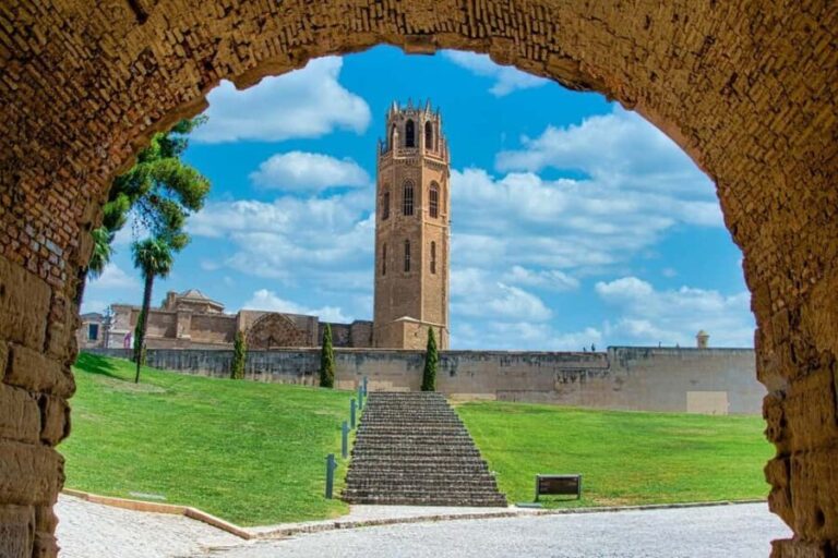 Lleida: Tour of the unknown and authentic Catalonia - What to Expect During the Tour