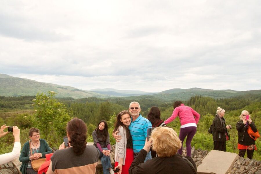 Loch Lomond, Highlands & Stirling Castle Tour from Edinburgh - The Transport and Group Experience