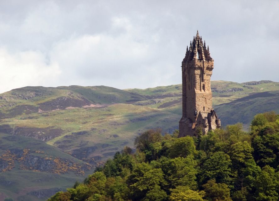 Loch Lomond, Stirling Castle, & Kelpies Tour from Edinburgh - The Ride & Group Size