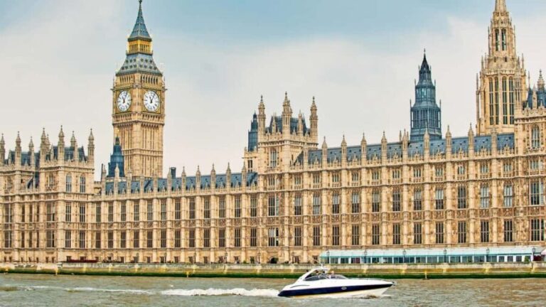 London: 2 hour private luxury Thames boat cruise / hire - How It Compares to Other Thames Experiences