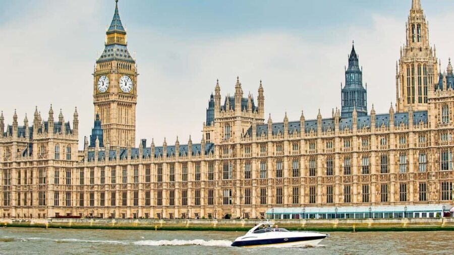 London: 2 hour private luxury Thames boat cruise / hire - How It Compares to Other Thames Experiences