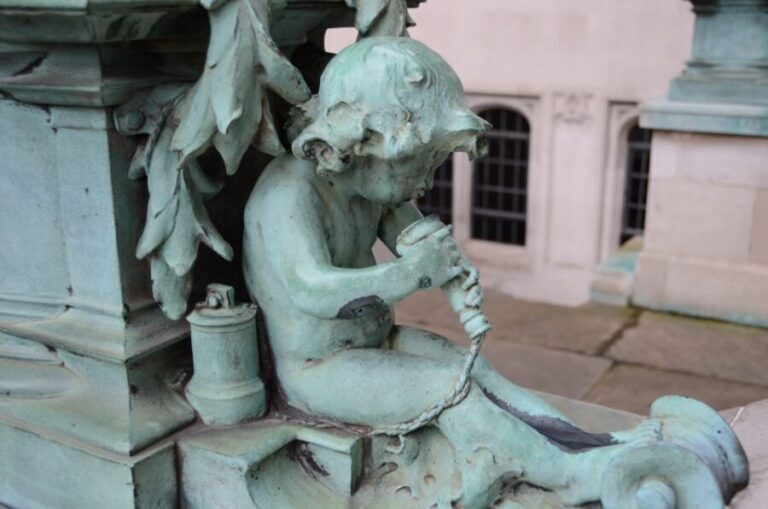 London: 4-Hour Secret Places Tour in a Black Cab - The Itinerary Breakdown: What Will You Actually See?