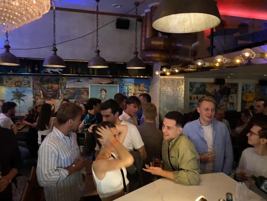 London Calling PUB CRAWL -The Shots: Pints-Pubs & Good Times - Who Is This Tour Best For?