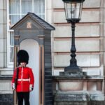 London: Changing of the Guard Self Guided Best Locations - The Itinerary in Detail