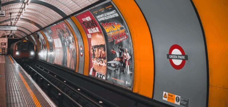 London: Changing of the Guard with a an APP - In-Depth Look at the Itinerary