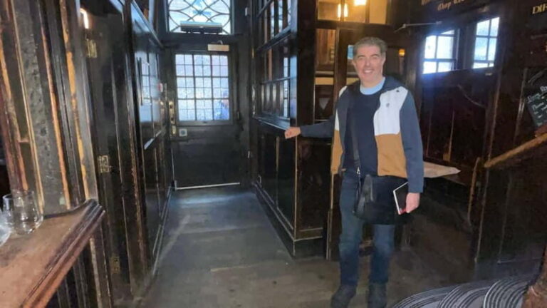 London: Charles Dickens Walking Tour for Small Groups - How the Tour Fits into Your London Trip