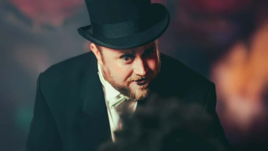 London: CHAT NOIR! Cabaret Experience with 3-Course Meal - The Itinerary Breakdown