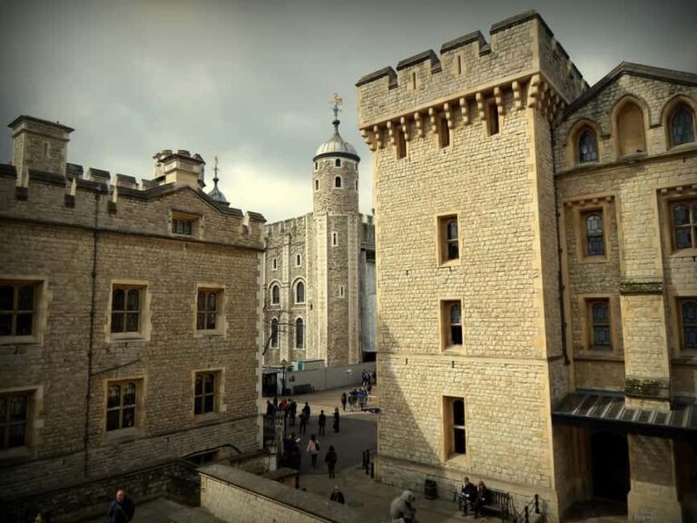 London: History on the banks of the Thames Walking Tour - A Detailed Look at What You Can Expect