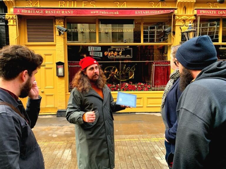 London: James Bond and Spies Walking Tour - The Guides: What Sets Them Apart?