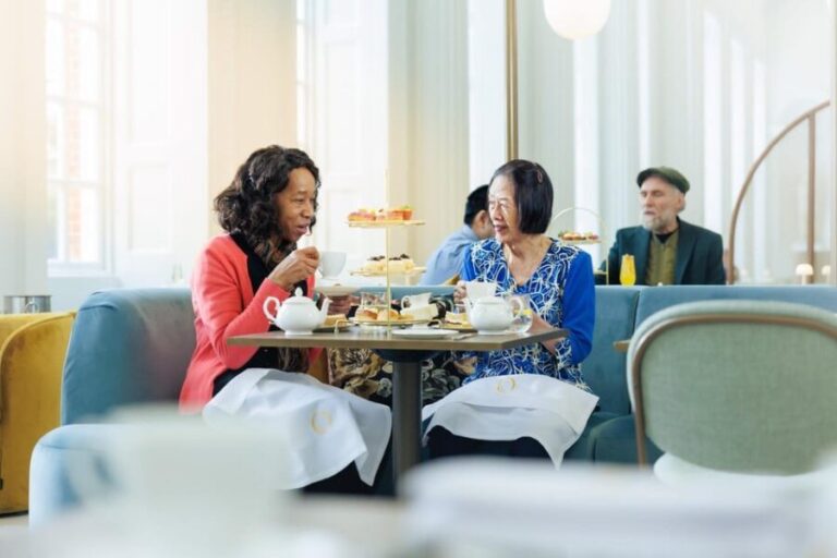 London: Kensington Palace Tour, Guard Change & Afternoon Tea - The Review from Participants